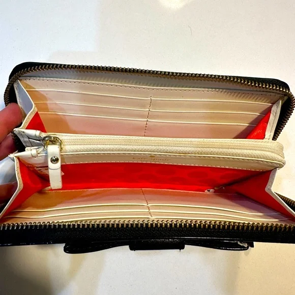 Kate Spade Wallet - Picture 3 of 4